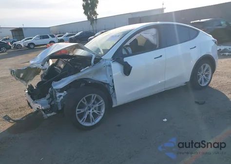 2022 Tesla Model Y Long Range Dual Motor All-Wheel Drive из США, поврежденный, VIN 7SAYGDEE5NF362492